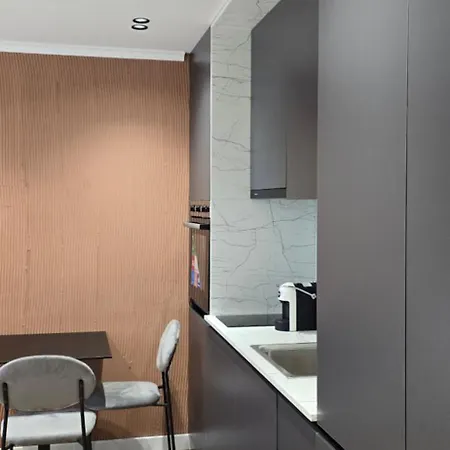 Stay-five 3 Modern Self Check-in Mine Peza