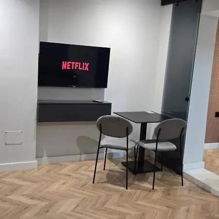 Aparthotel Stay-five 3 Modern Self Check-in Mine Peza Tirana