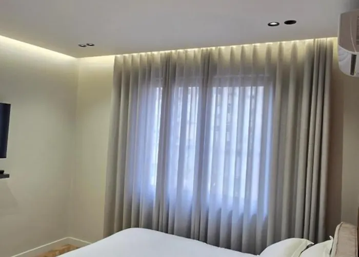 Stay-five 3 Modern Self Check-in Mine Peza Appart hôtel Tirana