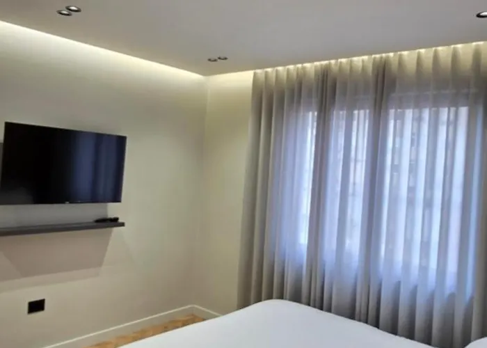 Stay-five 3 Modern Self Check-in Mine Peza Tirana