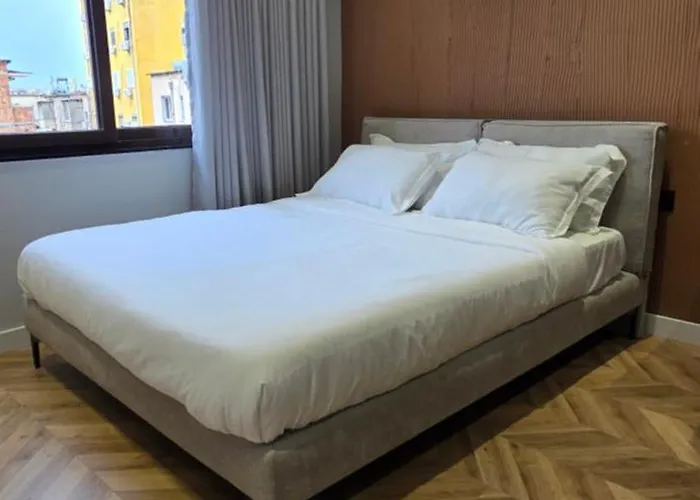 Stay-five 3 Modern Self Check-in Mine Peza Tirana