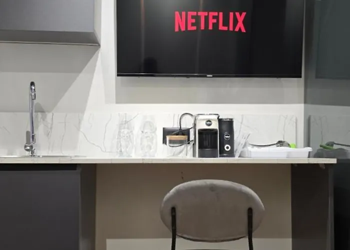 Stay-five 3 Modern Self Check-in Mine Peza