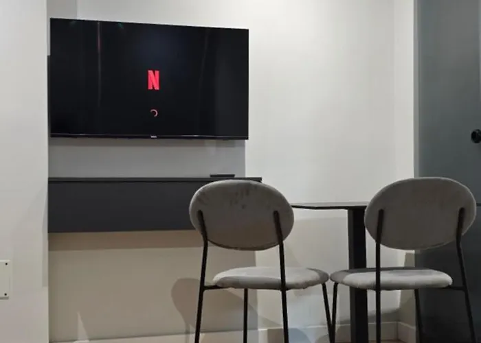 Stay-five 3 Modern Self Check-in Mine Peza