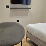 Stay-five 3 Modern Self Check-in Mine Peza Aparthotel