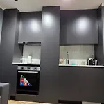 Stay-five 3 Modern Self Check-in Mine Peza Aparthotel