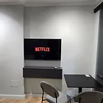 Stay-five 3 Modern Self Check-in Mine Peza Aparthotel Tirana