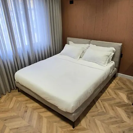 Ξενοδοχείο με διαμερίσματα Stay-five 3 Modern Self Check-in Mine Peza