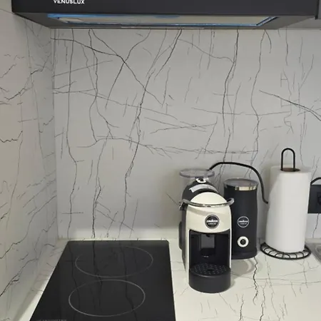 Stay-five 3 Modern Self Check-in Mine Peza Ξενοδοχείο με διαμερίσματα Τίρανα