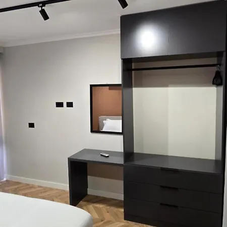 Stay-five 3 Modern Self Check-in Mine Peza 3* Τίρανα