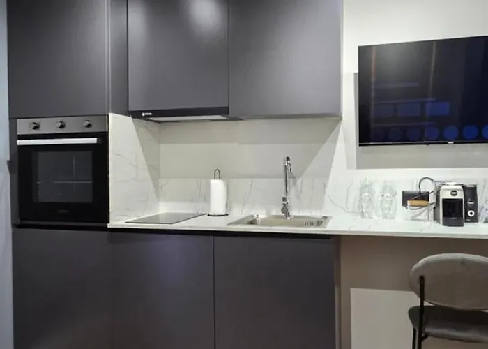 Stay-five 3 Modern Self Check-in Mine Peza Hotel apartamentowy 3*