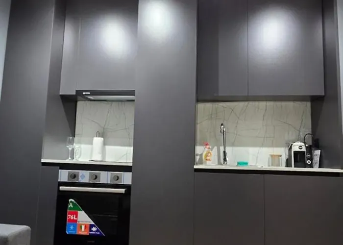 Stay-five 3 Modern Self Check-in Mine Peza Hotel apartamentowy